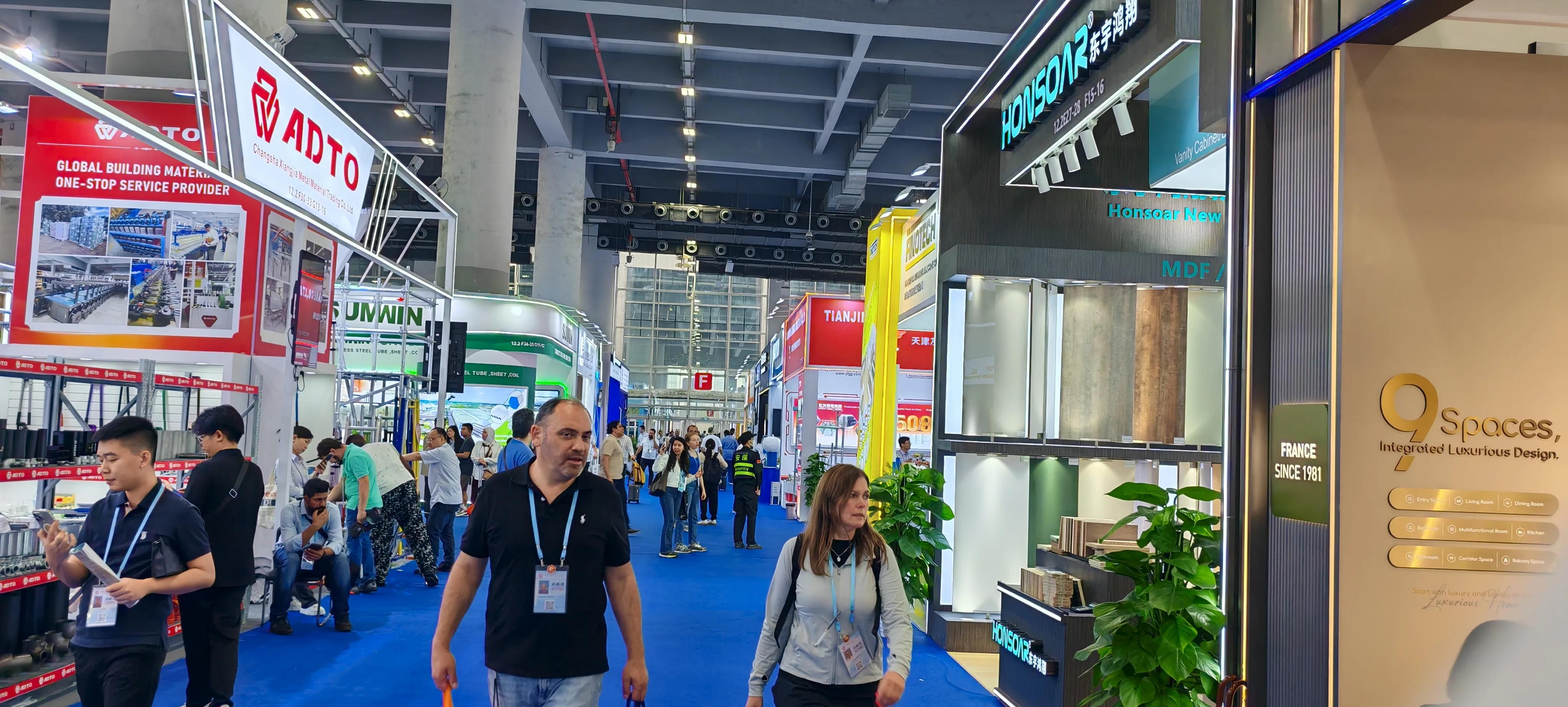 Cyjy bersinar di Fair Canton